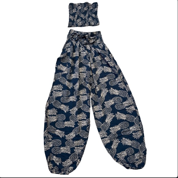 Navy and White Pineapple Print 2pc Set Size Small - Picture 1 of 7